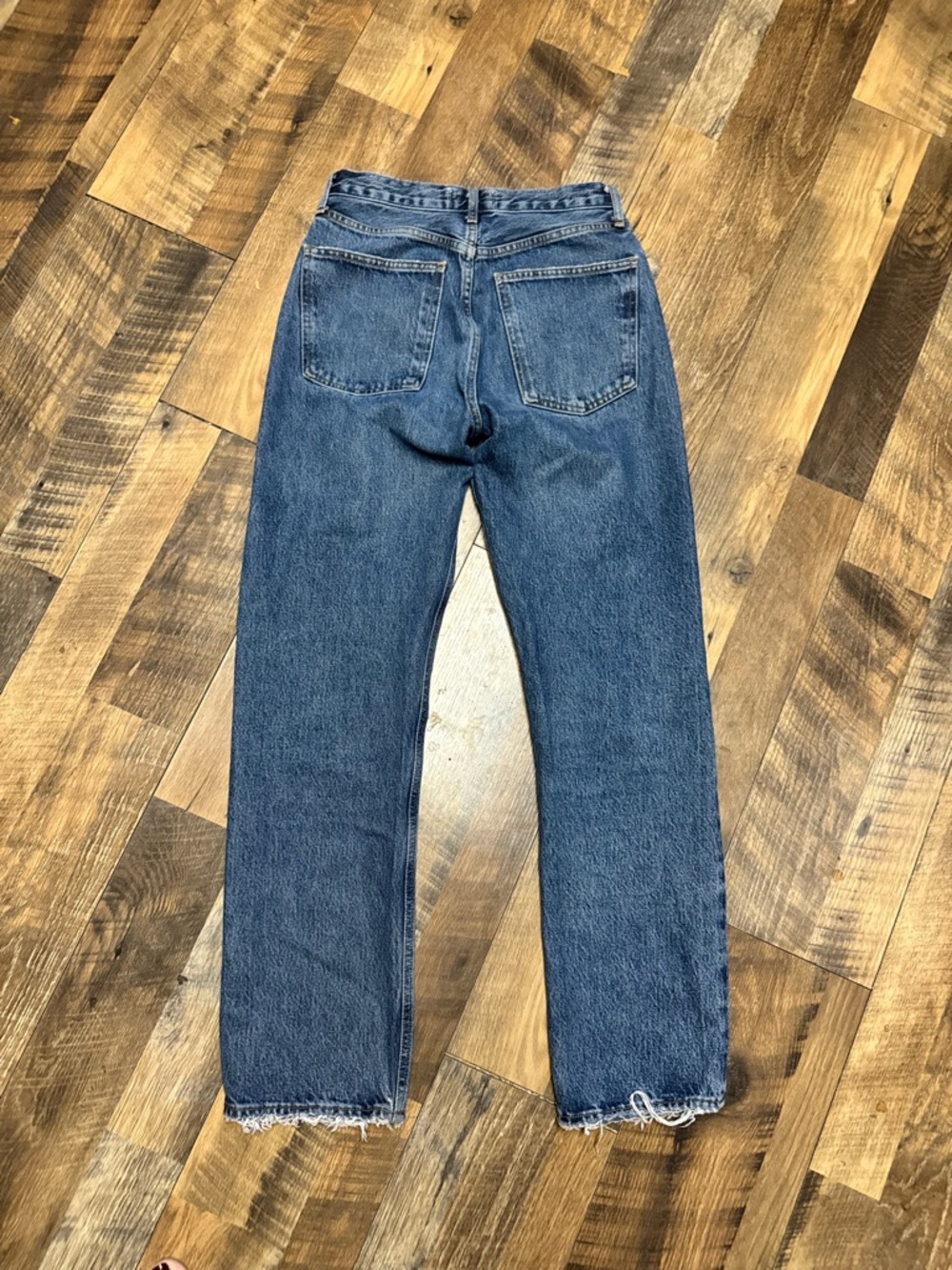 Agolde Organic Cotton Straight Leg High-Rise Jeans in Medium Blue Wash - Picture 7 of 10